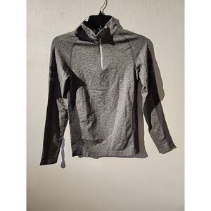 Sofia Active Womens Size M GRAY pullover Running Sports Shirt Nwt